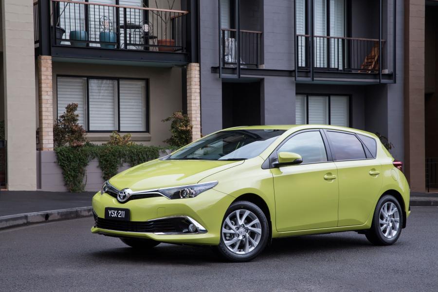  Toyota Corolla Ascent Sport 2015 года  (фото 3 из 6)